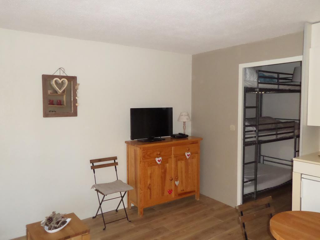 Appartements Les Balcons Du Soleil Font-Romeu-Odeillo-Via Eksteriør billede