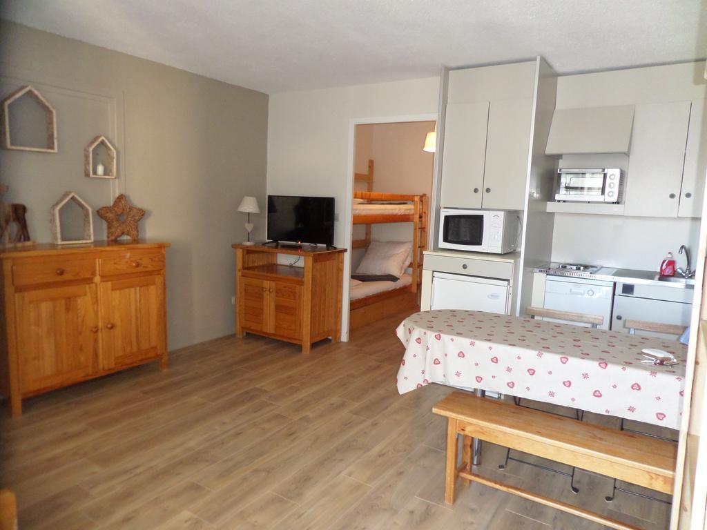 Appartements Les Balcons Du Soleil Font-Romeu-Odeillo-Via Eksteriør billede